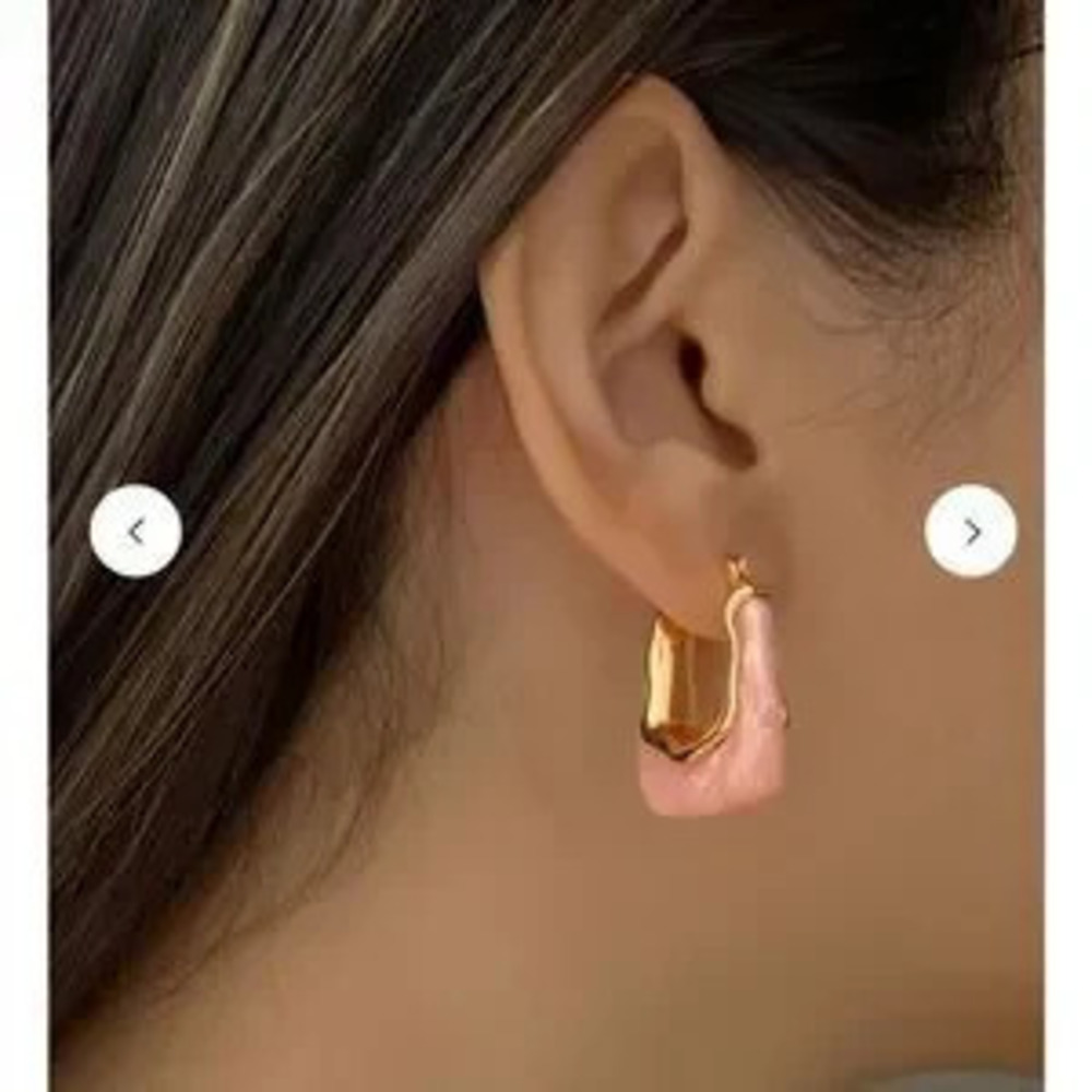 Pink crystal hoop earrings?N232